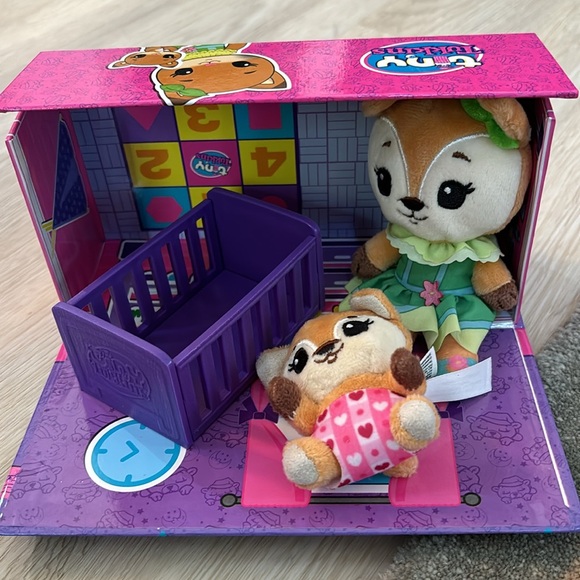 Tiny Tukins play house and crib set with family and extra family & wardrobe nwot - Picture 6 of 12